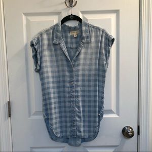 Anthropologie cloth & stone gingham chambray shirt